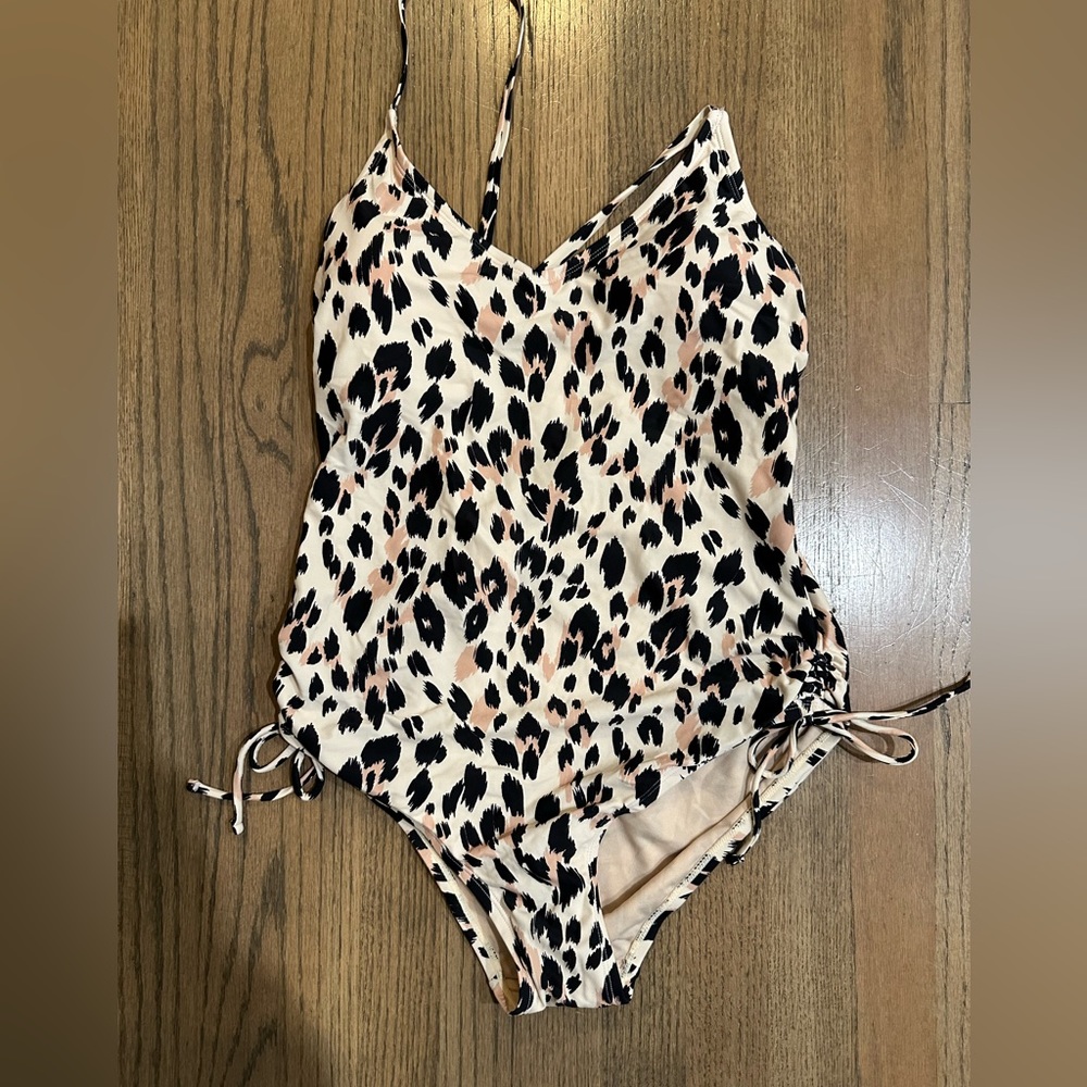 Kona Sol NWT Leopard One Piece Swimsuit-Size Large/12-14